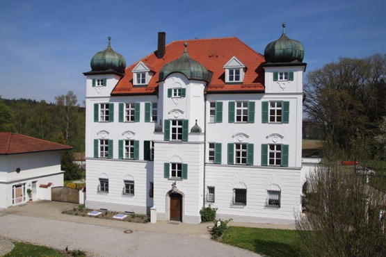 Schloss-in-der-Sonne